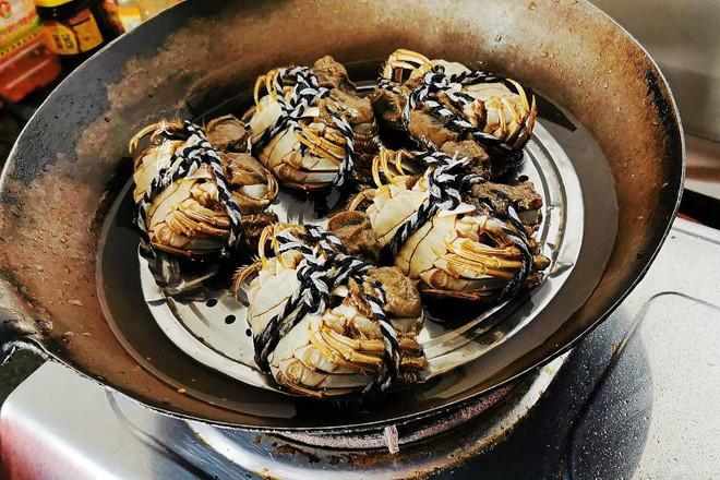 清蒸大閘蟹的做法-家常味蒸菜譜