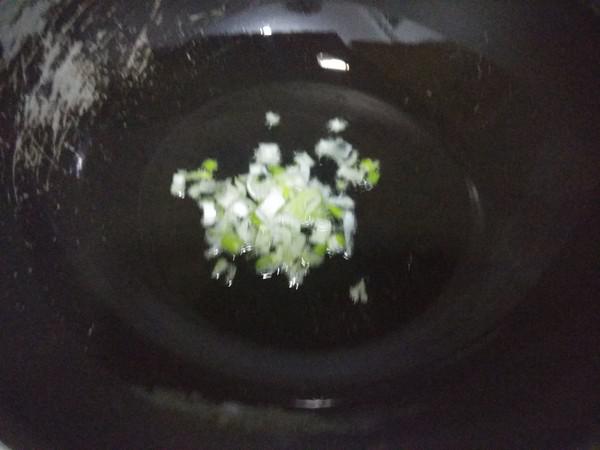 炒西芹的做法-咸鮮味炒菜譜-易網(wǎng)健康養(yǎng)生網(wǎng) 炒西芹的做法-咸鮮味炒菜譜