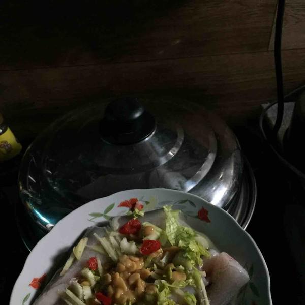 潮汕媽媽們最拿手的～黃豆醬蒸九肚魚的做法-家常味蒸菜譜