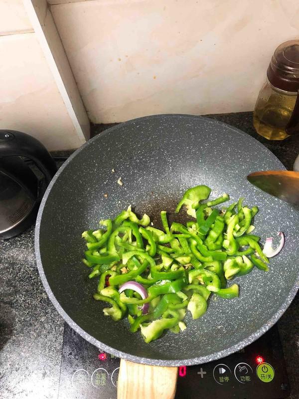 青椒炒牛肉的做法-香辣味炒菜譜