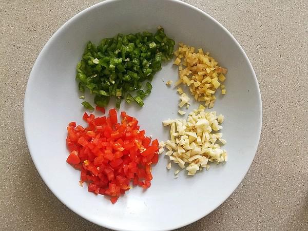 香菇釀肉的做法-香辣味蒸菜譜