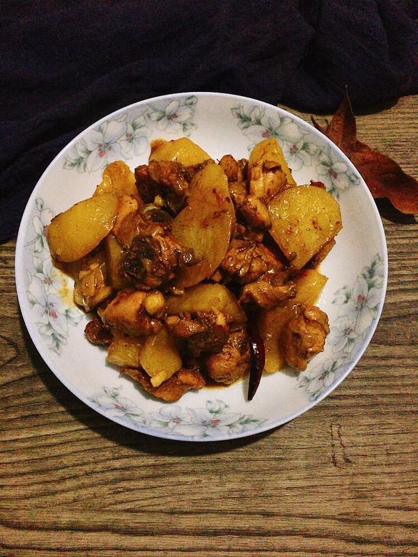 土豆燉雞腿的做法-家常味燉菜譜