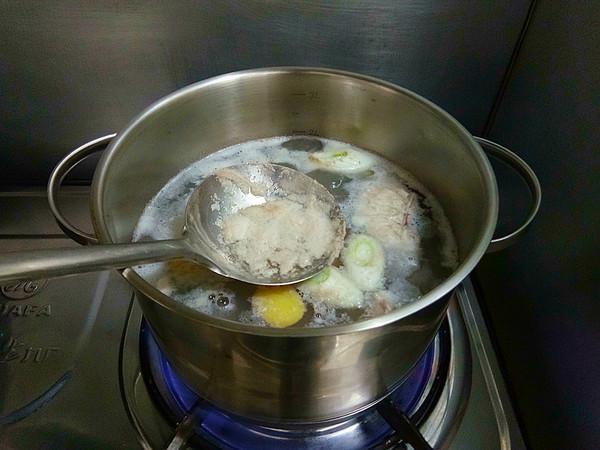 玉米荸薺排骨湯的做法-咸鮮味煲菜譜