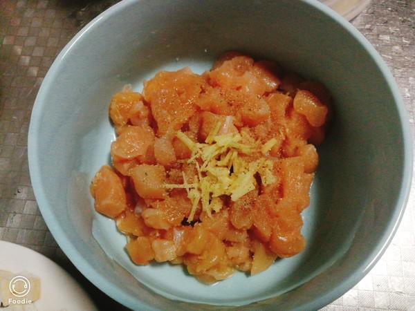 雞丁南瓜盅的做法-其它口味蒸菜譜-易網<a href=http://m.henggaotouzi.com/ target=_blank class=infotextkey>健康養生</a>網 雞丁南瓜盅的做法-其它口味蒸菜譜