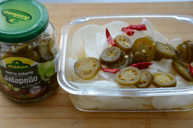 辣椒圈白蘿卜泡菜的做法-酸辣味泡菜譜