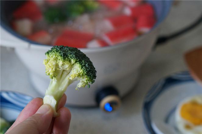 蝦仁蟹棒鮮湯粉的做法-家常味煮菜譜