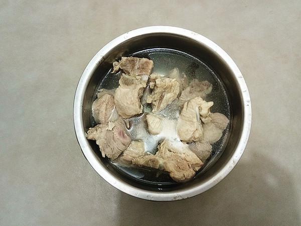 玉米荸薺排骨湯的做法-咸鮮味煲菜譜