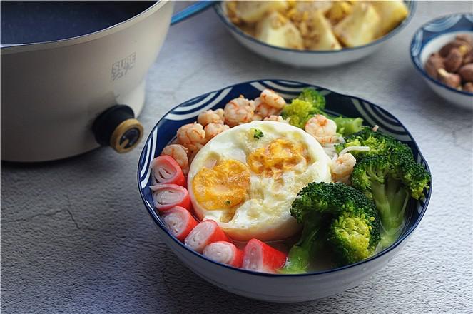 蝦仁蟹棒鮮湯粉的做法-家常味煮菜譜