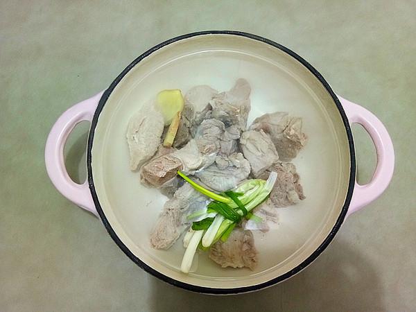 玉米荸薺排骨湯的做法-咸鮮味煲菜譜