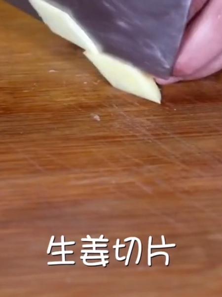 辣椒炒肉的做法-家常味炒菜譜-易網健康養生網 辣椒炒肉的做法-家常味炒菜譜