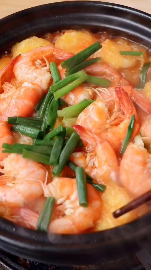 蝦仁豆腐煲的做法-家常味炒菜譜