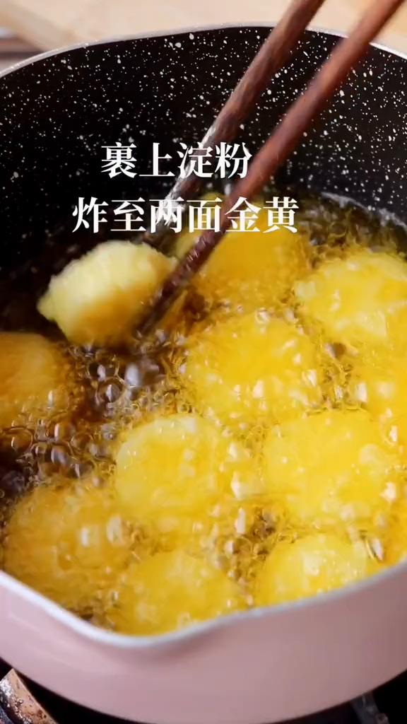 蝦仁豆腐煲的做法-家常味炒菜譜