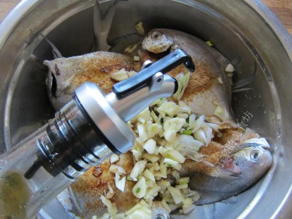 烤魚(yú)的做法-香辣味烤菜譜