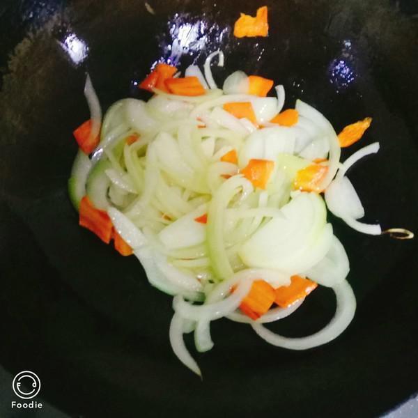 洋蔥胡蘿卜的做法-家常味炒菜譜