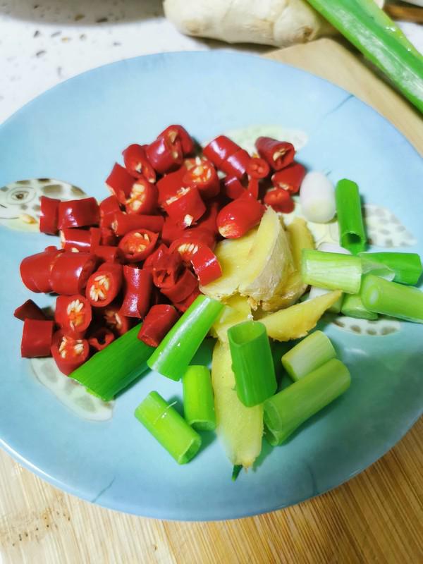 小炒千頁豆腐的做法-香辣味炒菜譜-易網<a href=http://m.henggaotouzi.com/ target=_blank class=infotextkey>健康養生</a>網 小炒千頁豆腐的做法-香辣味炒菜譜