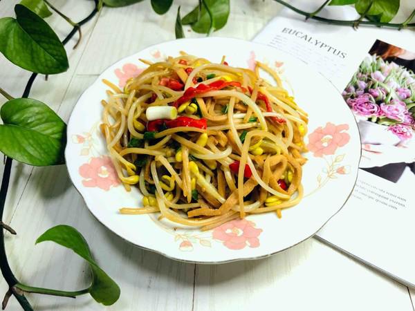 豆芽炒干子的做法-家常味炒菜譜