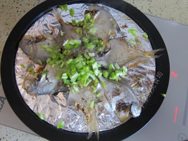 烤魚(yú)的做法-香辣味烤菜譜