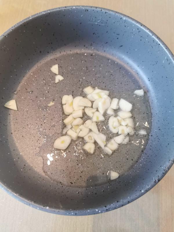 蒜炒油麥菜的做法-咸鮮味炒菜譜-易網(wǎng)<a href=http://m.henggaotouzi.com/ target=_blank class=infotextkey>健康養(yǎng)生</a>網(wǎng) 蒜炒油麥菜的做法-咸鮮味炒菜譜