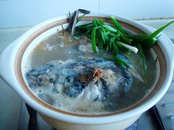 魚頭苕粉煲的做法-家常味燉菜譜