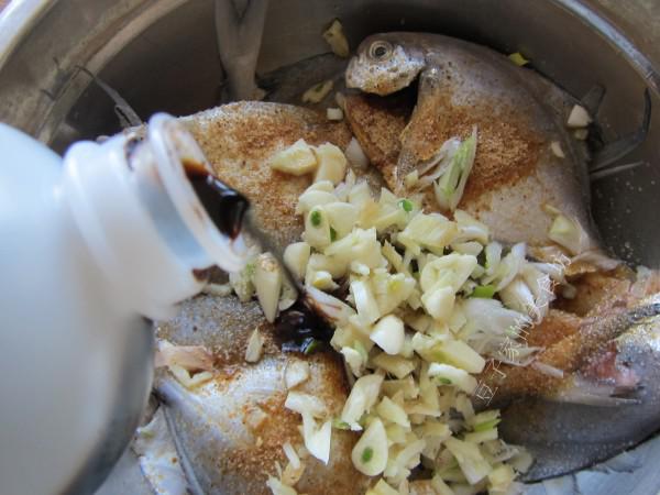 烤魚(yú)的做法-香辣味烤菜譜