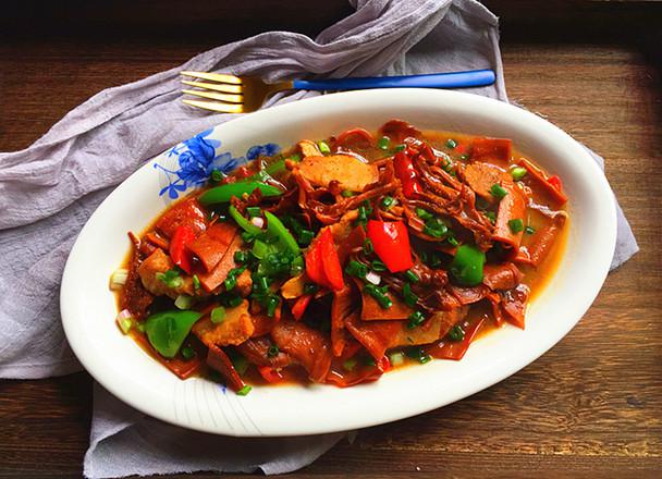 五花肉燒魷魚的做法-咸鮮味燒菜譜