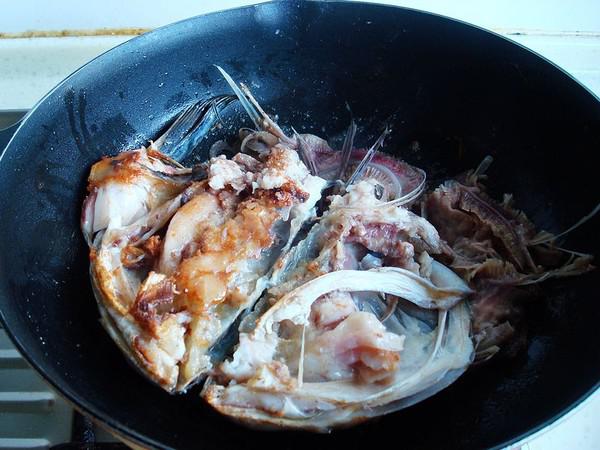 魚頭燉冬瓜的做法-魚香味燉菜譜