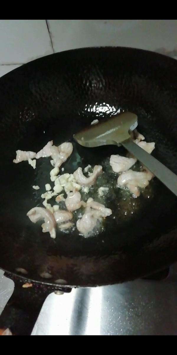 西芹木耳炒百合的做法-家常味炒菜譜