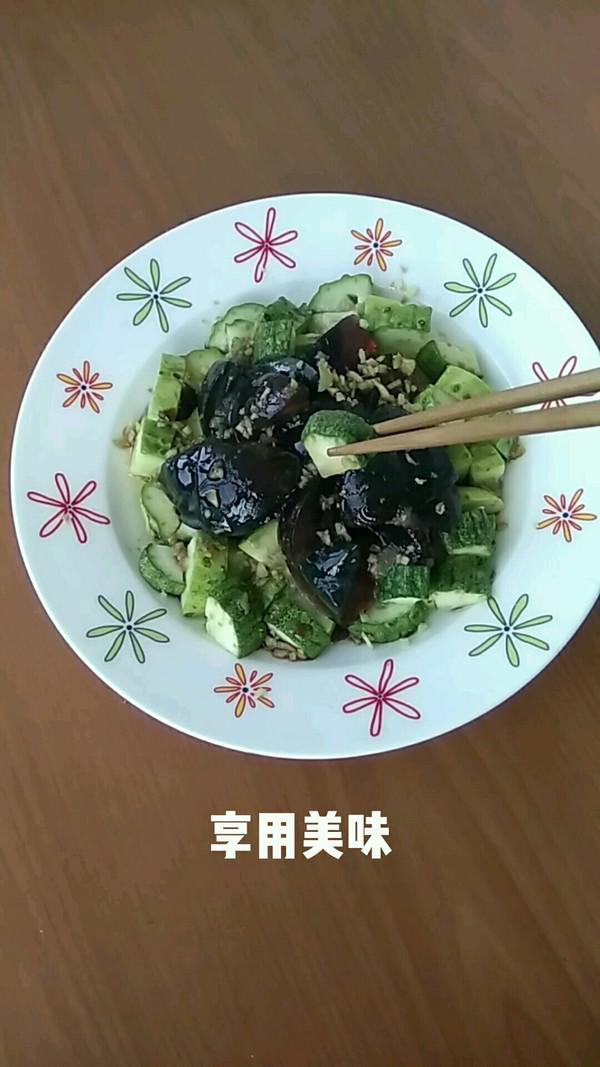 旱黃瓜拌皮蛋的做法-家常味拌菜譜-易網(wǎng)健康養(yǎng)生網(wǎng) 旱黃瓜拌皮蛋的做法-家常味拌菜譜