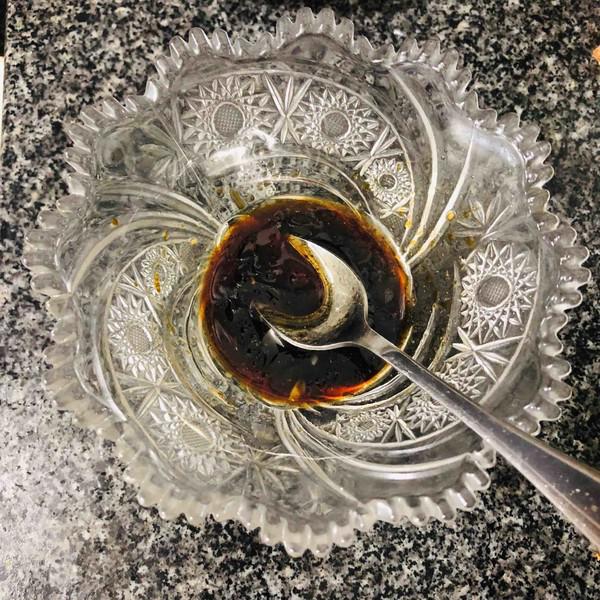 蒜蓉粉絲蒸扇貝的做法-醬香味蒸菜譜