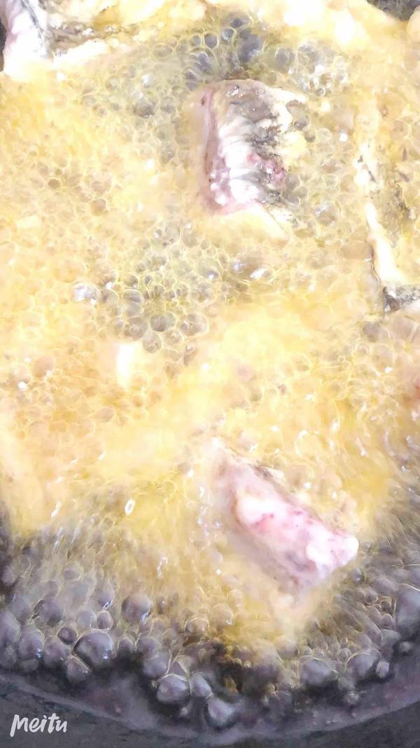 家庭燒鯉魚的做法-家常味燒菜譜-易網(wǎng)健康養(yǎng)生網(wǎng) 家庭燒鯉魚的做法-家常味燒菜譜