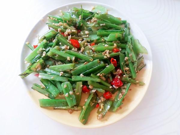 爽脆萵筍莖的做法-咸鮮味炒菜譜