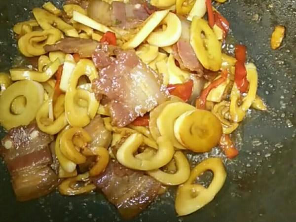 竹筍炒臘肉的做法-家常味炒菜譜