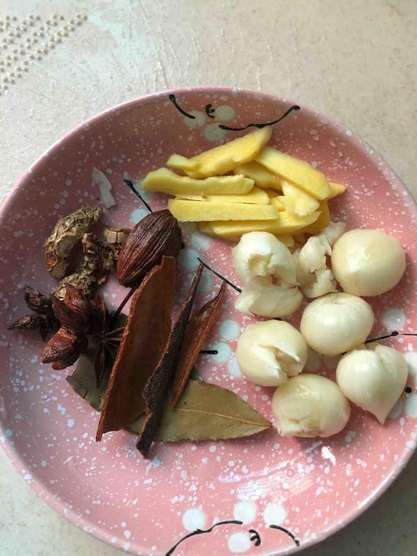 紅燒牛腩（家常版）的做法-醬香味燜菜譜