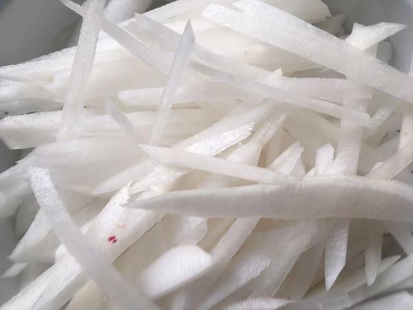 白蘿卜絲炒羊肉的做法-家常味炒菜譜