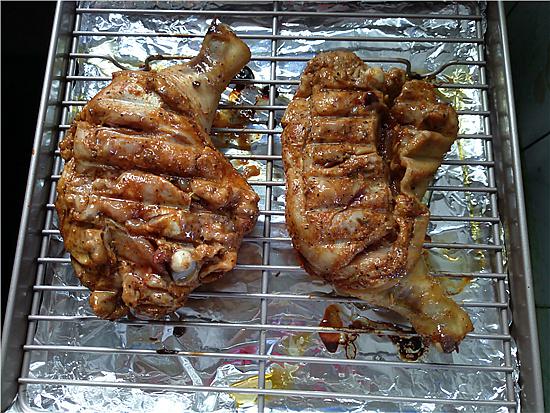 烤箱烤雞全腿的做法-香辣味烤菜譜