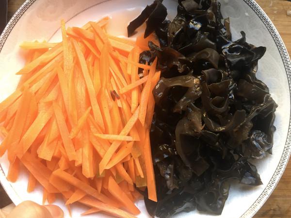 涼拌白菜梗的做法-酸辣味拌菜譜