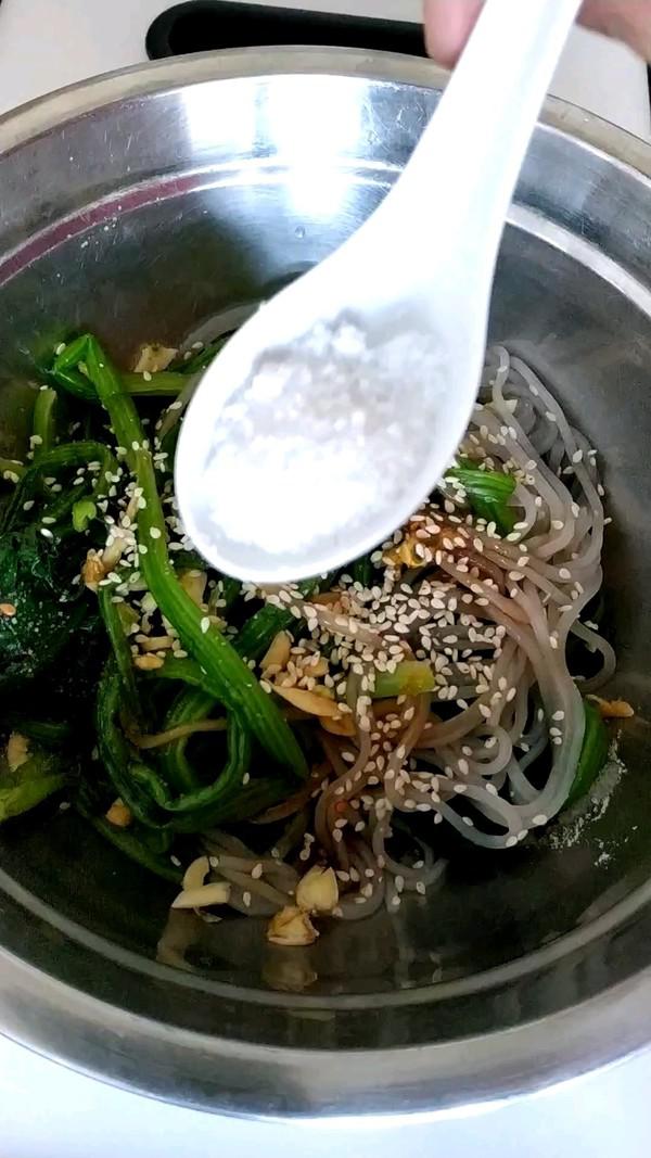 無油酸爽菠菜粉絲的做法-酸辣味拌菜譜-易網健康養生網 無油酸爽菠菜粉絲的做法-酸辣味拌菜譜