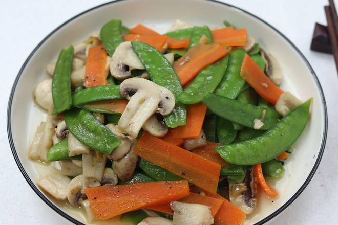 荷蘭豆炒口菇的做法-家常味炒菜譜