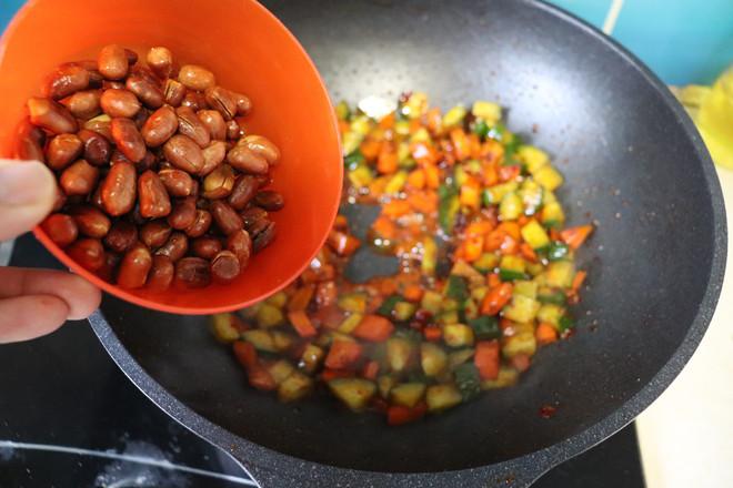 家庭版宮保雞丁的做法-家常味炒菜譜