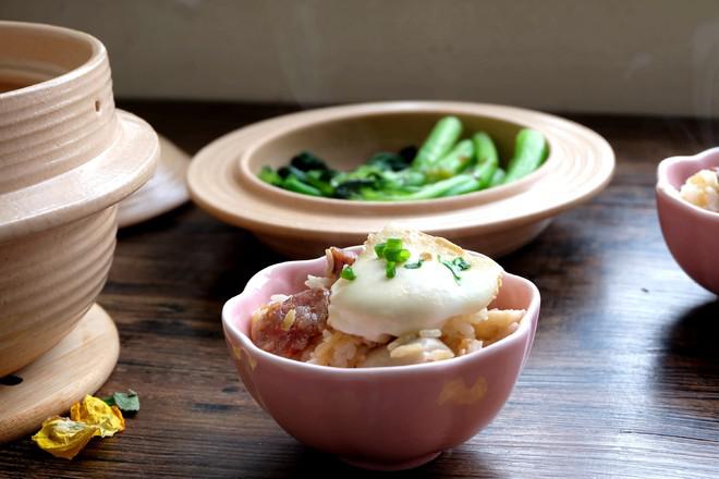 芋頭臘腸煲仔飯+白灼菜心的做法-家常味煲菜譜