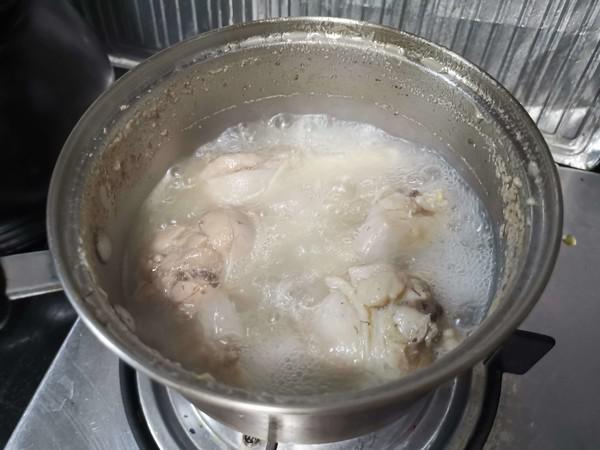 手撕雞肉的做法-家常味拌菜譜