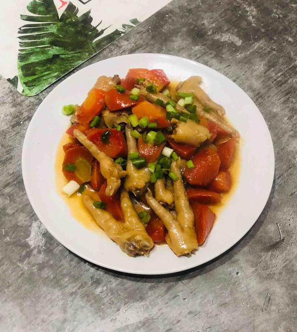 胡蘿卜燒雞爪的做法-家常味燒菜譜