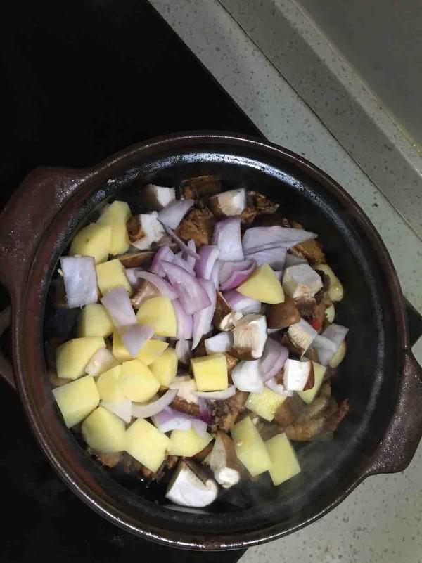 黃燜雞米飯的做法-咸鮮味燒菜譜