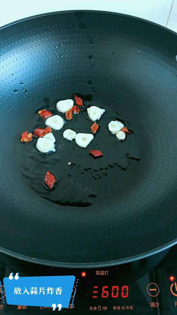 炒甘藍的做法-家常味炒菜譜