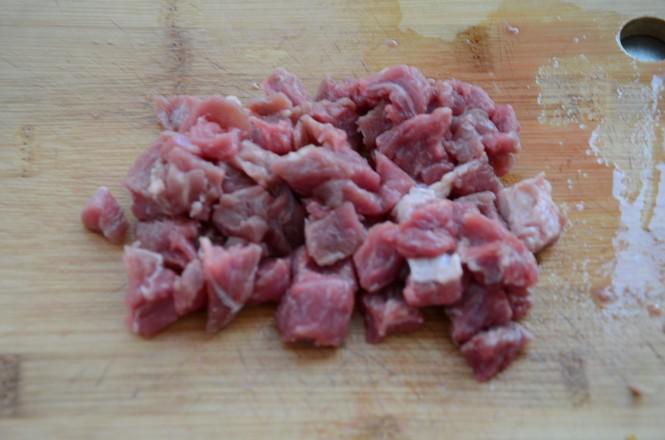 黑椒牛肉香腸的做法-黑椒味蒸菜譜