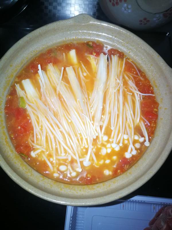 番茄肥牛煲的做法-家常味砂鍋菜譜