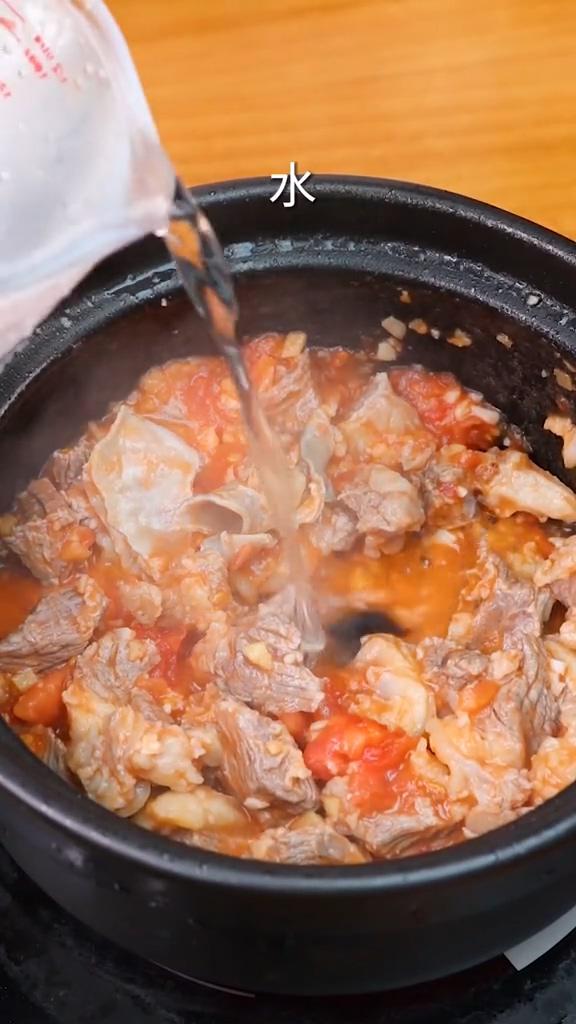 番茄牛腩的做法-家常味燉菜譜-易網(wǎng)健康養(yǎng)生網(wǎng) 番茄牛腩的做法-家常味燉菜譜