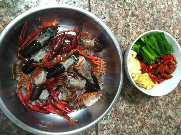 爆炒小龍蝦的做法-香辣味炒菜譜