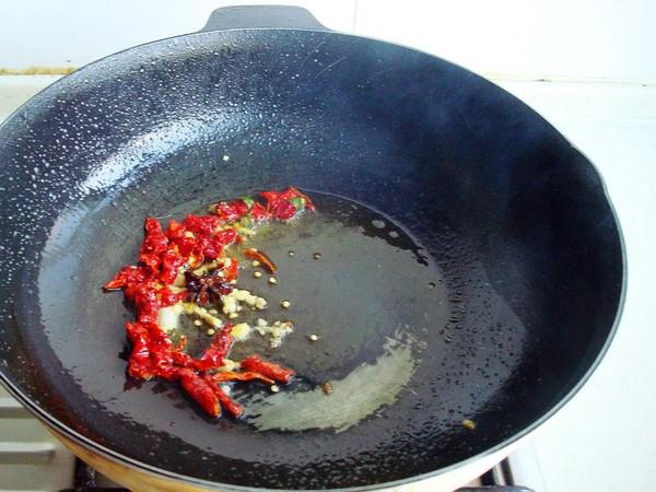 黃心菜燉血塊的做法-家常味燉菜譜-易網健康養生網 黃心菜燉血塊的做法-家常味燉菜譜