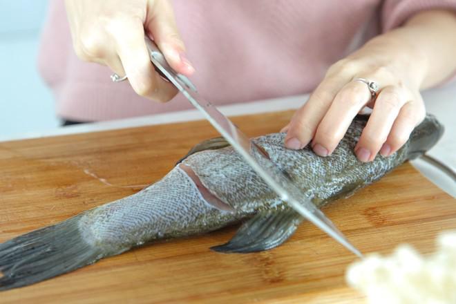 醬香烤魚的做法-魚香味烤菜譜-易網健康養生網 醬香烤魚的做法-魚香味烤菜譜